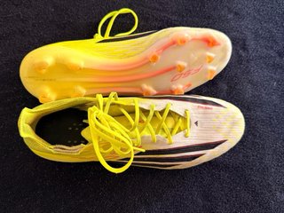 Botas de fútbol alta gama