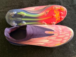 Botas de fútbol alta gama
