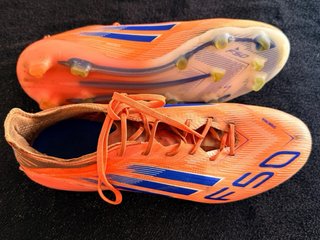 Botas de fútbol alta gama