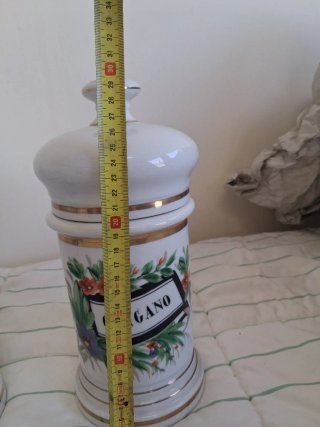 5 Tarros antiguo de porcelana Orégano y otras hier