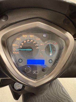 Moto Scooter Gris