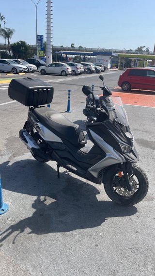 Kymco DTX Maxi Scooter 125cc Plata/Negra