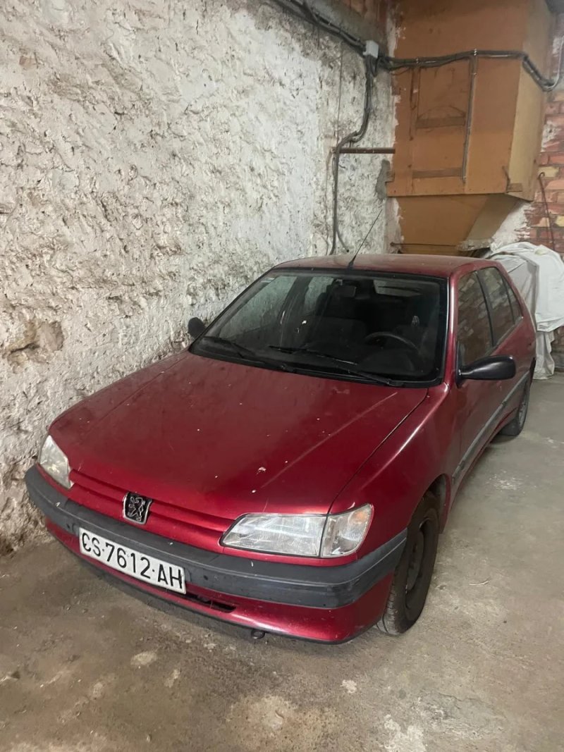 1.9 diesel, 127000km, ITV al día. neumáticos nuevo - foto 1