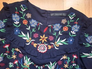 Vestido bordado talla S
