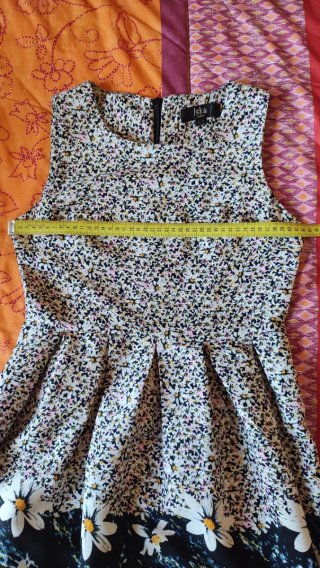 Vestido Iska flores margaritas