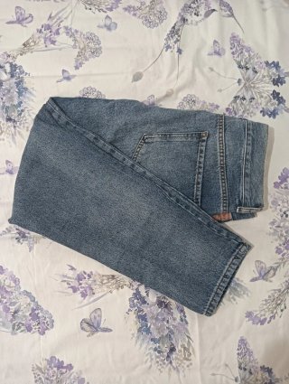 Pantalón vaquero recto Calzedonia