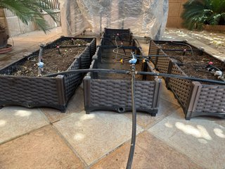 Jardinera grande con riego por goteo