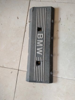 Tapa motor BMW E39 V8
