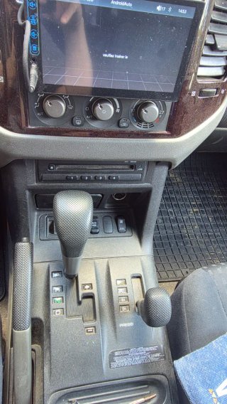 Mitsubishi Montero 2002