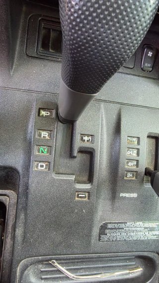 Mitsubishi Montero 2002