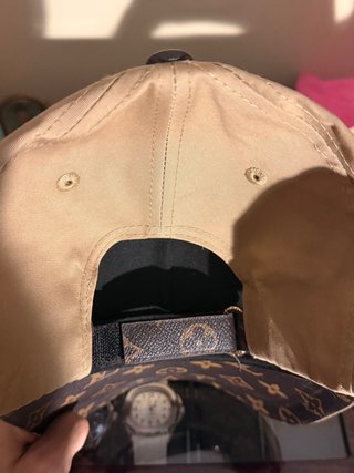 Gorras Louis Vuitton Beige, Negra y Blanca