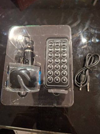 Transmisor FM HED-08 HZ. Conexion coche USB movil