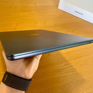 MacBook Air M2 · 256GB · Impoluto