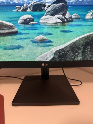 Pantalla LG 24'' Negra