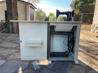 Máquina de coser Sigma con mueble