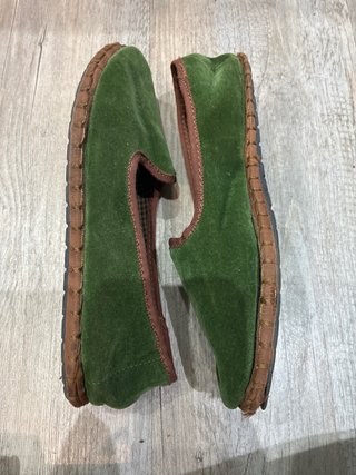 Merceditas verde oscuro con forro de cuadros