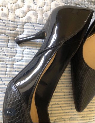 Zapatos Zara efecto piel serpiente Talla 38