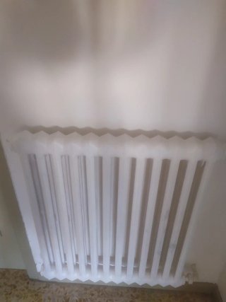 Radiador de calefacción blanco