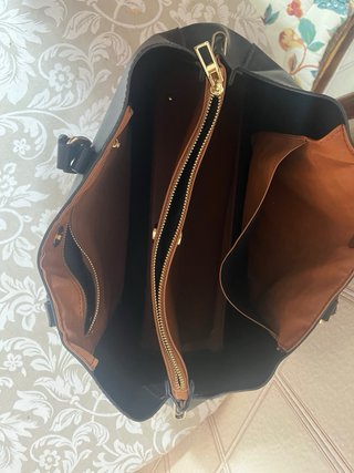 Bolso Negro Grande con agarre corto