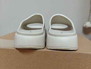 Chanclas color crema plataforma Primark nuevas