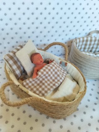 Cunas para mini muñecas Zuru