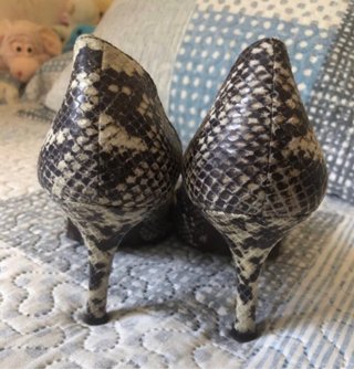 Zapatos tacón estampado animal print T38