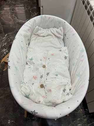 Cesta bebé con vestidura y saco