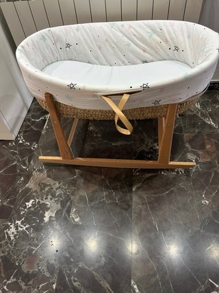 Cesta bebé con vestidura y saco