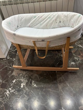 Cesta bebé con vestidura y saco