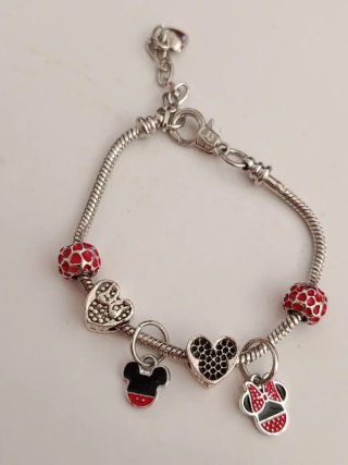Pulsera Minnie y Mickey Disney con varios charms