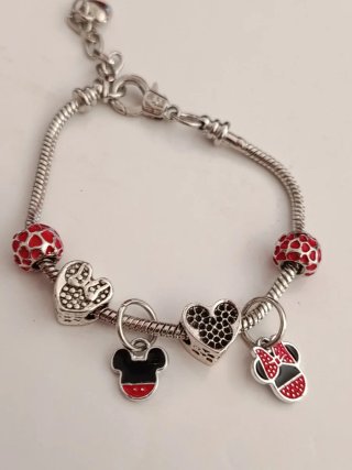 Pulsera Minnie y Mickey Disney con varios charms