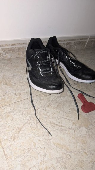 Nike Bambas Atletismo Negras y Blancas