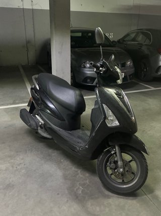 Yamaha Delight Negra Scooter
