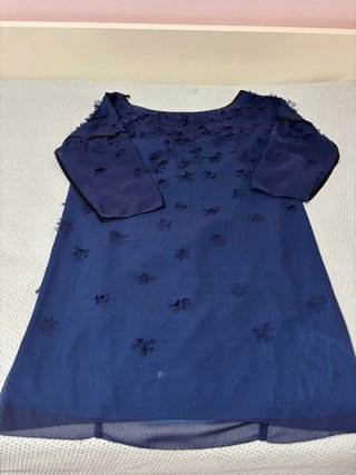 Vestido corto azul con flores