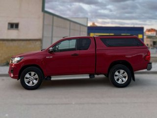 TOYOTA hilux