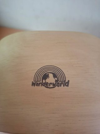 2 juegos madera uno rampas y el otro juego piezas