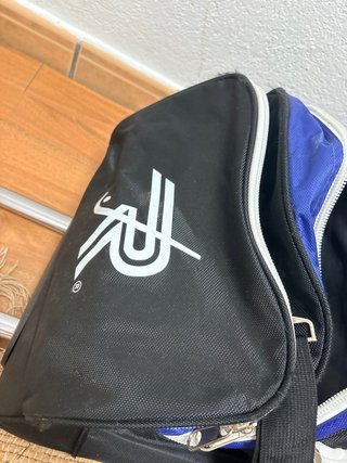 Mochila de hockey Reno negra y azul
