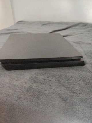 Consola Playstation 4 Negra