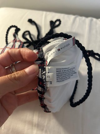 Slip bikini Tommy Hilfiger righe rosse