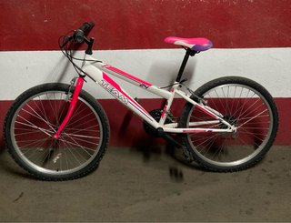 Bicicleta niña cadete casi nueva