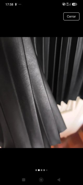Falda Plisada Cuero Stradivarius Negra