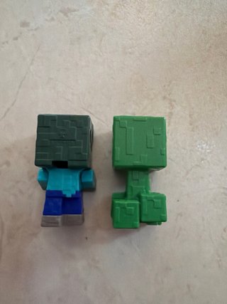 Figuritas Minecraft Kinder Joy