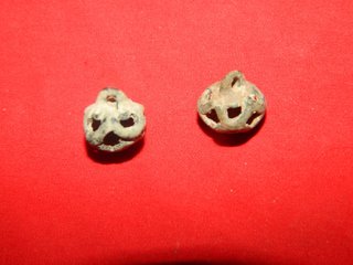 Pareja curiosos y antiguos pendites ibero romanos