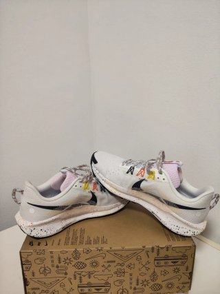 T42,5 Nike React Pegasus Trail 5