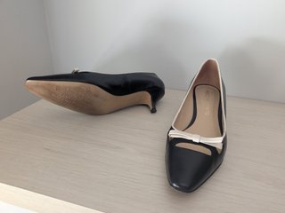 Zapatos salón piel negro con tacón bajo T41