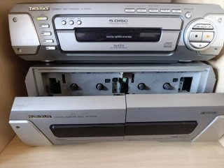 Minicadena Technics SH-EH750 + 3 altavoces