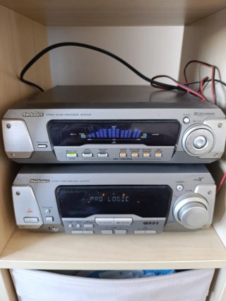 Minicadena Technics SH-EH750 + 3 altavoces