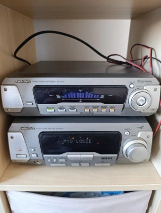Minicadena Technics SH-EH750 + 3 altavoces