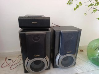 Minicadena Technics SH-EH750 + 3 altavoces