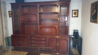 Mueble de salón madera y cristal